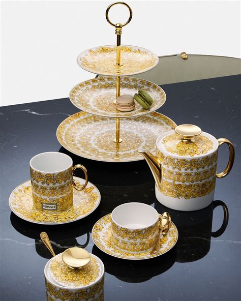 versace medusa tischdecke|Versace rhapsody tableware.